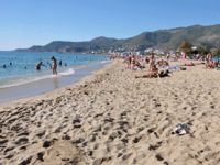 İdris Güllüce: Plajlara giriş 2-3 lira olacak