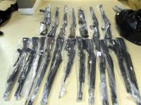 Bahreyn, İran'dan gelen mühimmat dolu tekneyi yakaladı