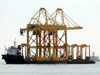 Ağır yük taşıma gemisi Çanakkale Boğazı'ndan geçti