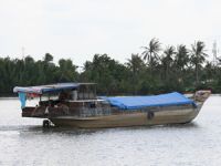 Nehirde tekne bekleyenlerin üstüne kaya düştü: 7 ölü, 19 yaralı