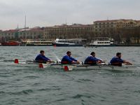 Haliç'te kürek yarışlarının galibi Kadir Has Üniversitesi oldu
