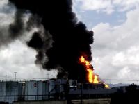 Latin Amerika’nın en büyük petrol tankında yangın çıktı