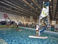 Boat Show İzmir - 3. Tekne, Yat ve Denizcilik Fuarı'nda  sörf heyecanı yaşanıyor