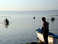 Ulubat Gölü'nde kaçak avcılara 'Şafak operasyonu'