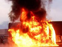 Libya'da, bu kez bir petrol tankeri vuruldu