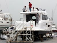 Yalova'da bakımları yapılan yatlar denize açılmayı bekliyor