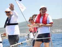 Ünlüler Bodrum'da 'Yelkenler Fora' dedi