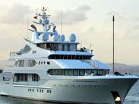 Yüzen saray Samar, Fethiye'ye demirledi