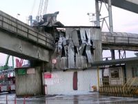 Rotaport Limanı'ndaki yangını Med Marine'nin römorkörleri söndürdü