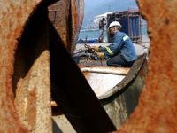 İskenderun Körfezi'nde motoru çalınan gemi hurda oldu