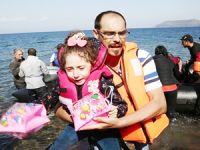 Ege’de kaçakları taşıyan iki bot battı: 4'ü çocuk 5 kayıp