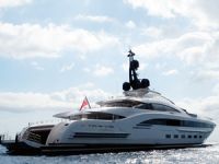 Yalla, 2015 Cannes Yachting Festival’de en iyi tasarım ödülünü kazandı