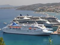 Kuşadası Limanı'nda kruvaziyer bereketi