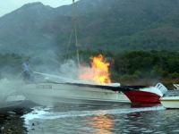 Sürat teknesi bakım sırasında yanarak kül oldu