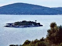 Murat Demirel'in adası ihale ile satışa çıkarıldı