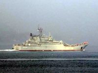 Rus askeri gemileri Çanakkale Boğazı’ndan peş peşe geçti