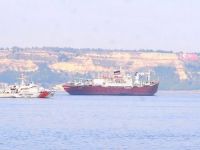 Rus askeri gemisi Çanakkale Boğazı'ndan geçti