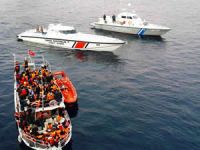 Türk ve Yunan sahil güvenliği kaçakların yardımına birlikte koştu