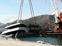 Ünal Aysal'ın Barbie'si söküm için Aliağa'ya getirildi