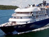 Bodrum sezonu Bahama bayraklı "Island Sky" adlı kruvaziyer ile açtı