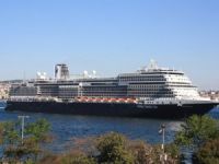 Dünyanın en akıllı gemisi Koningsdam İstanbul’da