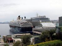 Bodrum'a iki kruvaziyer gemisiyle 7 bin turist geldi