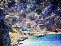 Muğla'da SİT alanındaki cennet koya kepçeler girdi!