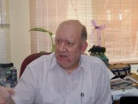 Prof. Dr. Uğur Sunlu, “Denetimsiz yat turları denizleri kirletiyor”