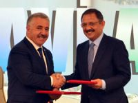 Mogan Gölü'nde dip çamurunun temizlenmesi için iki bakanlık anlaştı