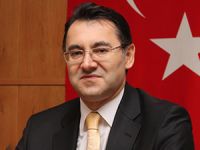 AYM Üyesi Alparslan Altan, darbe suçlamasıyla gözaltına alındı