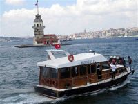 Kız Kulesi'nde yangın ihbarı panik yarattı