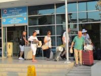 Gemi Mikonos'a yanaşmadı, yolcular isyan etti