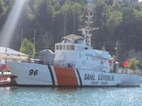 Sahil Güvenlik Komutanlığı'na ait TCSG-96 botuna yeni personel görevlendirildi