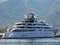 Nahyan'ın süper yatı TOPAZ, Marmaris'e demirledi