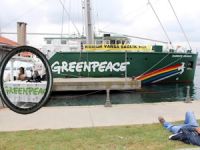 Greenpeace'in efsane gemisi Rainbow Warrior İstanbul’a demir attı
