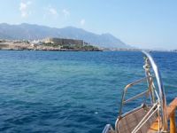 Kuzey Kıbrıs'ta denizin rengi değişti