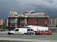 Mobilyacı Mesut Boz, terasta yat inşa etti