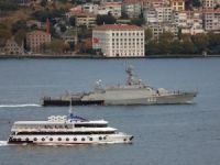 Rus savaş gemileri İstanbul Boğazı'ndan geçti