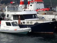 Çanakkale'de Amerikan bayraklı şüpheli yat bağlandı