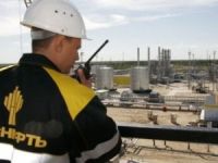 Rus petrol devinden özelleştirme hamlesi geldi