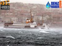 İstanbul Boğazı fırtına nedeniyle trafiğe kapatıldı