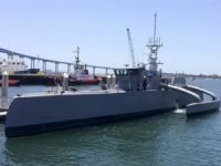 Çin donanması, ABD'ye ait insansız denizaltı aracına el koydu