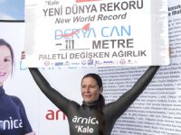 Derya Can, Paletli Değişken Ağırlık dalında 111 metreye dalarak yeni bir dünya rekoru kırdı