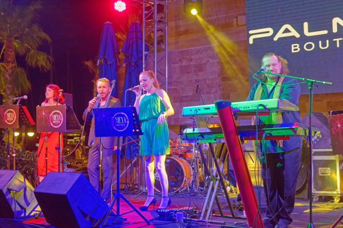 1-ic-018.jpg 1-ic-018.jpg