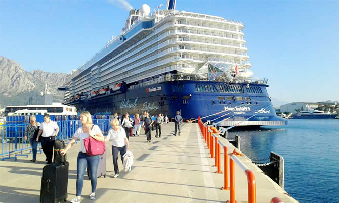 10-030.jpg 10-030.jpg