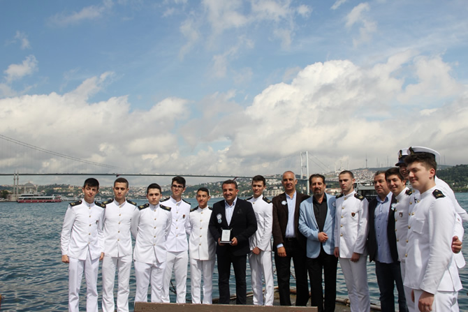 10-039.jpg 10-039.jpg