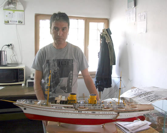 11.20110925221008.jpg