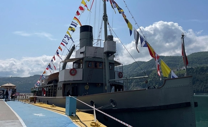 2-715.jpg