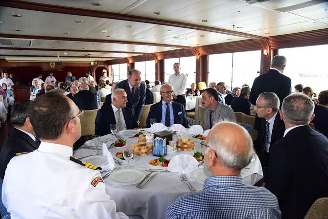 20150919aw530223_03.jpg 20150919aw530223_03.jpg