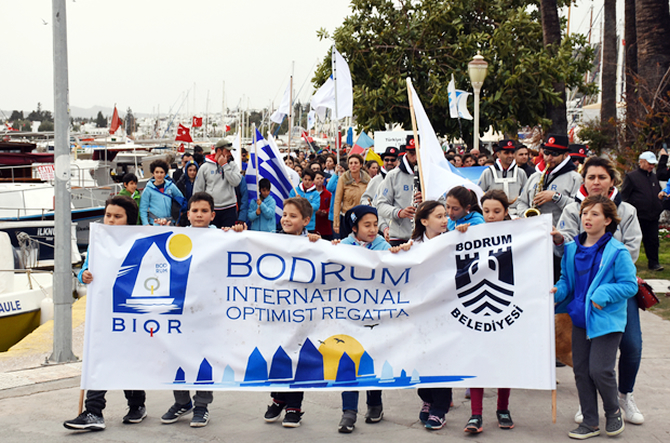 6.-bodrum-uluslararasi-optimist-yarislari-basladi_2.jpg